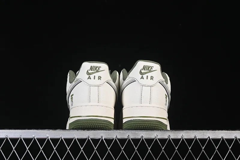 All categories Nk Air Force 1 Air Force series Nk Air Force 1 Low Air Force low top Nike Air Force 1'07 Low Burberry co-branded Mi Army green electric embroidery Air Force 1 low top casual sneakers JP8028-003
